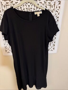 Michael Kors Black Short Sleeve Pleated-Hem Tunic